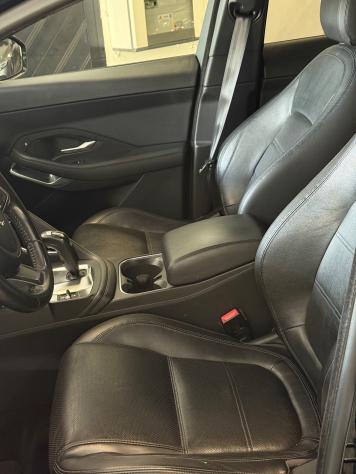 Jaguar E-Pace 2.0D 150 CV AWD aut. R-Dynamic SE - Foto 8