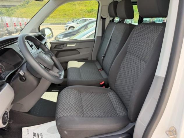 VOLKSWAGEN Caravelle 2.0 TDI 110CV PC Trendline rif. 23807940 - Foto 8