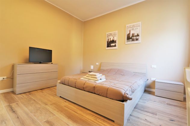OFFRO CAMERA IN AFFITTO LETTO MATRIMONIALE USO SINGOLA - Foto 9