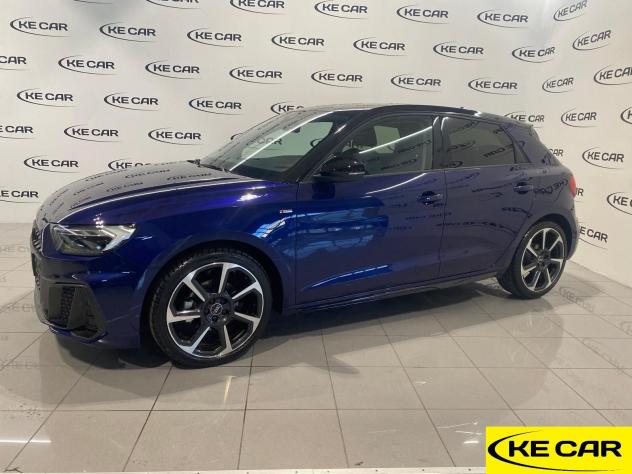 Audi A1 Sportback 30 TFSI S tronic Identity Black-GAR. 04/2029 - Foto 4