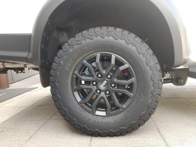Ford Ranger Raptor 3.0 EcoBoost V6 292cv aut. *I.E., ELECTRIC ROLLER, PACK RAPTOR* - Foto 8