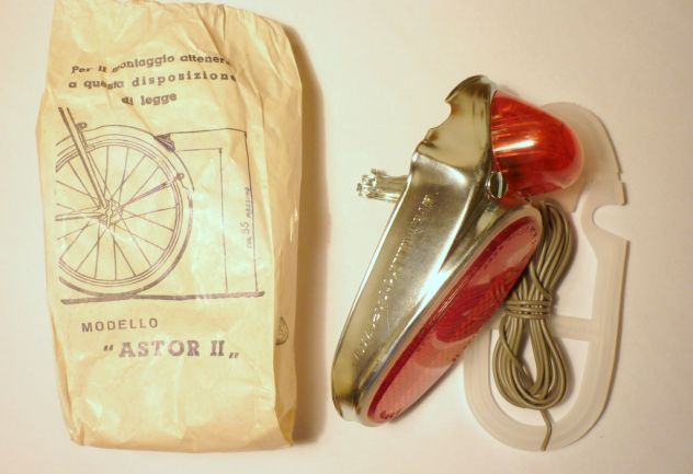 SELLA TAURUS BIANCHI MAINO GANNA LEGNANO WOLSIT DEI BICICLETTA D'EPOCA - Foto 2