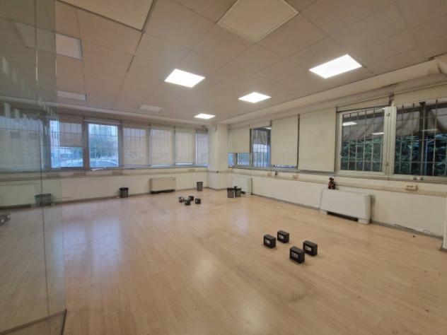 Immobile di 1920 m² con più di 5 locali in affitto a Rho - Foto 6