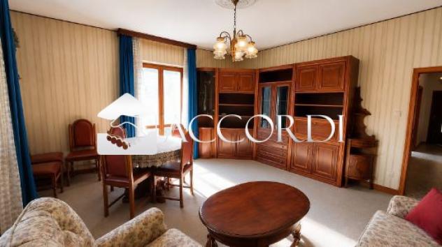 VILLA di 9 vani e di 385 mq (ALA) rif. DT133 - Foto 16