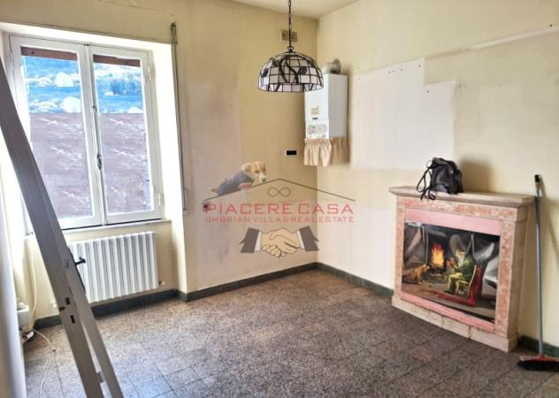 Orvieto scalo - Appartamento con balcone e locale uso garage in vendita. - Foto 4