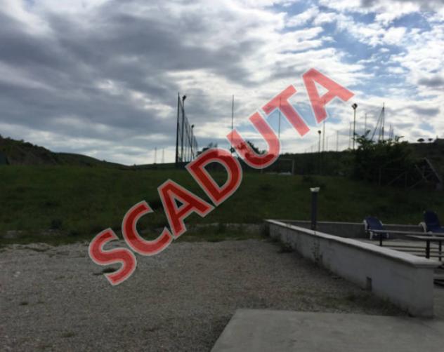 Immobile in asta di 773 m² con più di 5 locali in vendita a Teramo