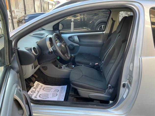 Toyota Aygo 1.0 12V VVT-i Connect - Foto 8