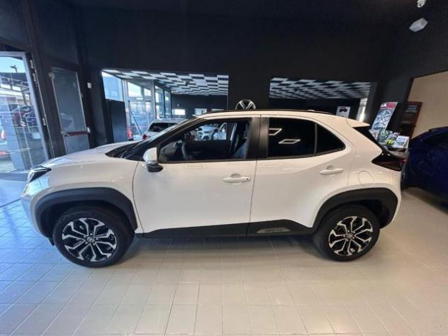 TOYOTA Yaris Cross 1.5 Hybrid 130 CV 5p.E-CVT Trend km0 rif. 23236051 - Foto 4