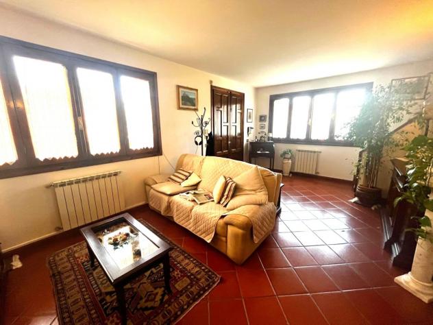 VILLINO di 6 vani e di 230 mq (CARMIGNANO) rif. L1388_1 - Foto 5