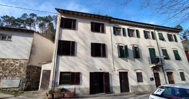 Terratetto in vendita a Santa Maria Del Giudice - Lucca 110 mq Rif: 1390360