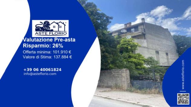 Immobile in asta di 247 m², box auto in vendita a Trasacco