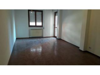 Appartamento in affitto a Fossola - Carrara 117 mq Rif: 981929