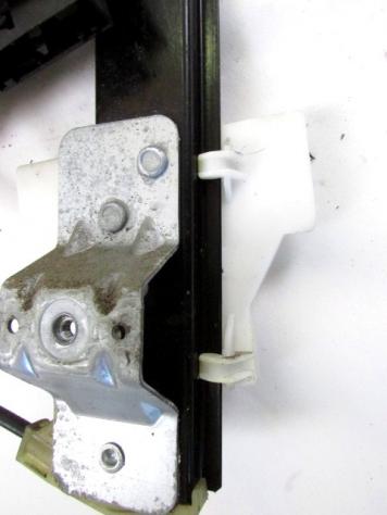 8E0959802E MOTORINO MECCANISMO ALZA-VETRO ALZACRISTALLO PORTA POSTERIORE DESTRA AUDI A4 SW 2.0 D 103 KW 6M 5P (2007) RICAMBIO USATO - Foto 3