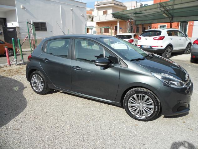 Peugeot 208 BlueHDi 75 5 porte Allure - Foto 2
