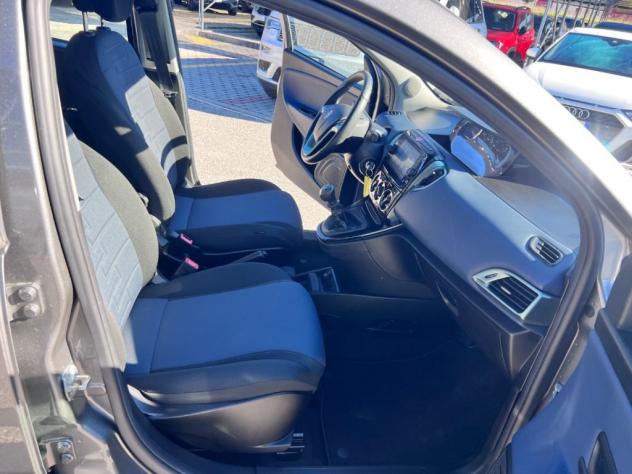 Lancia Ypsilon 1.0 FireFly 5 porte S&S Hybrid Platino - Foto 6