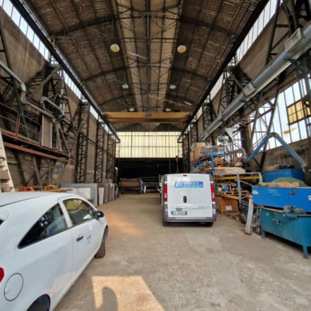 Immobile di 1540 m² con più di 5 locali in vendita a Pero - Foto 8