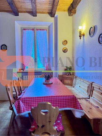 V000562 - TRILOCALE SU DUE LIVELLI CON POSTO AUTO E CANTINA - Foto 11