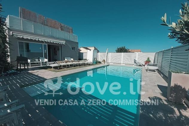 Villa di 150 m² con più di 5 locali e posto auto in vendita a Mondolfo - Foto 11
