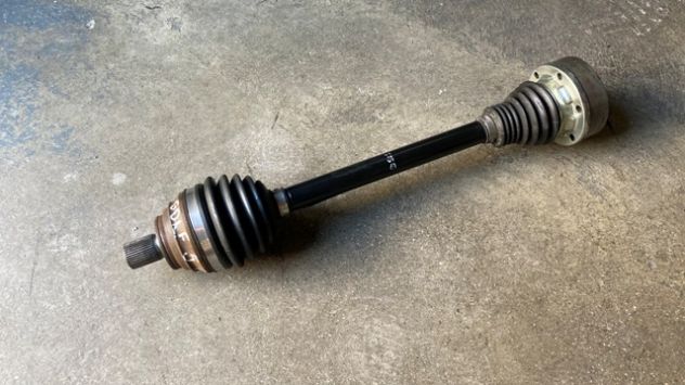 Semiasse anteriore SX Volkswagen Golf 5 1.6 benzina del 2007 (1K0407271DJ)