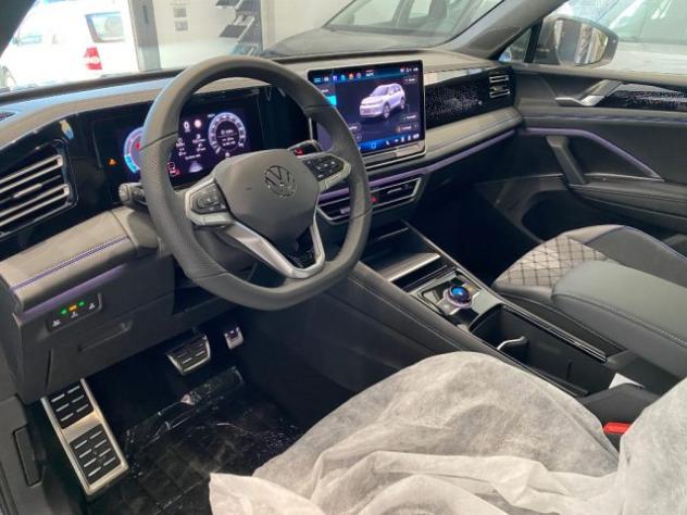 VOLKSWAGEN Tiguan 2.0 TDI 150 CV DSG R-Line Plus - NUOVA - - Foto 9