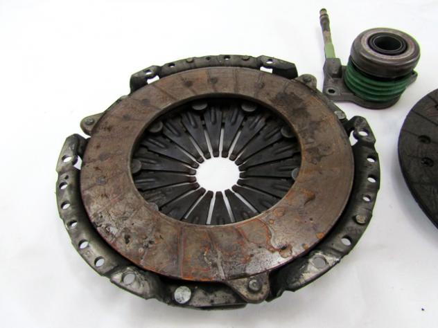 074141031T KIT FRIZIONE CON SPINGIDISCO E CUSCINETTO VOLVO V70 SW 2.5 D 103KW 6M 5P (2000) RICAMBIO USATO 6900012 - Foto 2