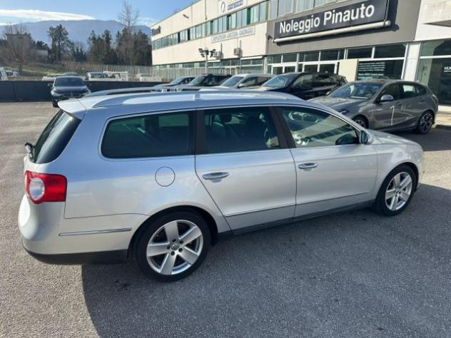 VOLKSWAGEN Passat 2.0 TDI 170CV DPF Var. Highline rif. 23307790 - Foto 5