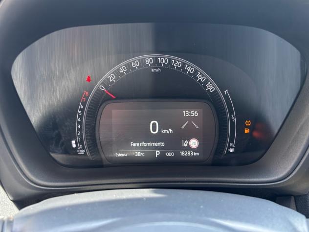 Toyota Aygo X 1.0B (72 CV) Trend S-CVT - Foto 7