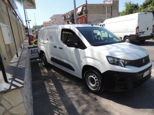 PEUGEOT Partner BlueHDi 100 S&S PL Furgone Premium rif. 23478360 - Foto 2