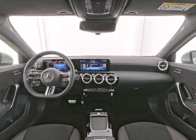 Mercedes-Benz Classe A A 180 Premium AMG LED NAVI - Foto 5
