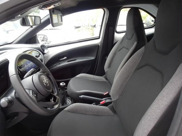 Toyota Aygo X 1.0 VVT-i 72 CV 5 porte Active - Foto 7