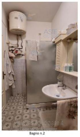 IMMOBILI-IMMOBILE RESIDENZIALE-VIA FEREGGIANO 30, INT. 7 - Foto 6