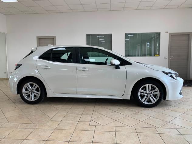 Toyota Corolla 1.8 Hybrid Business *IVA DEDUCIBILE* - Foto 4