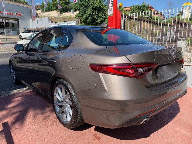 Alfa Romeo Giulia 2.2 Turbodiesel 180 CV KAMERA VETTURA AZIENDALE - Foto 7