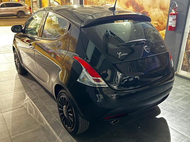 Lancia Ypsilon 1.0 FireFly 5 porte S&S Hybrid Gold - Foto 5