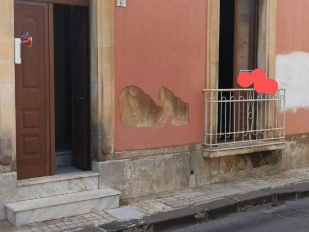 Floridia vendesi casa indipendente 5 vani 120 Mq