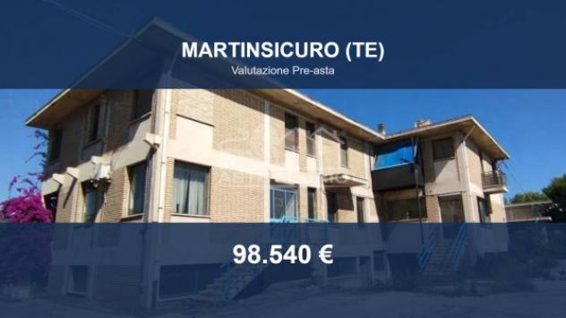 Immobile in asta di 324 m² con più di 5 locali in vendita a Martinsicuro