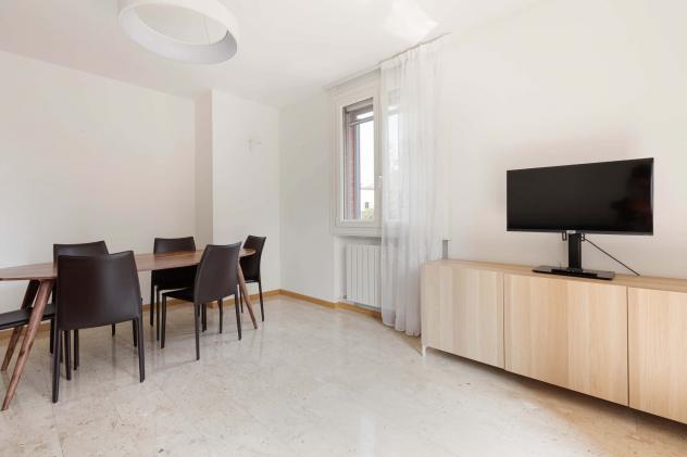 Apartment in Piazza Francesco Carrara, Milano for 120 m² with 2 bedrooms - Foto 2
