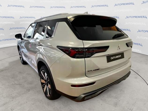 Mitsubishi Outlander PHEV 2.4L PHEV INVITE PROMO OTTOBRE - Foto 3