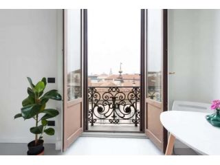 Splendida Location! Milano City Center!