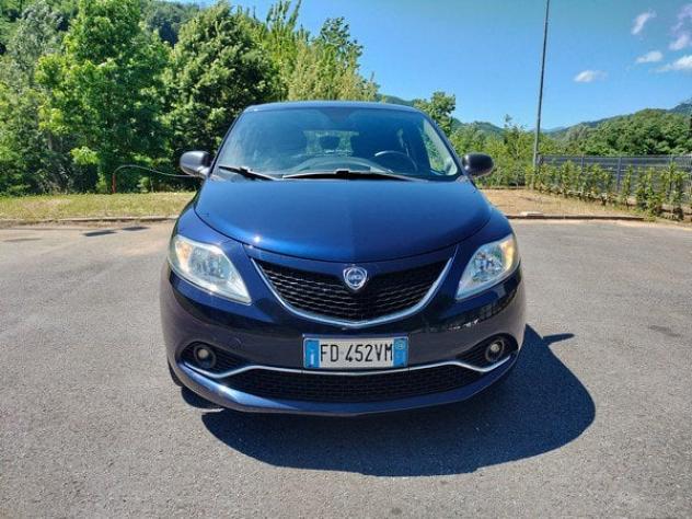 Lancia Ypsilon 1.2 69 CV Ecochic Gpl!! - Foto 2