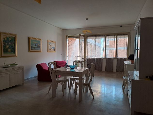 Quadrivani in zona residenziale con garage.Rif:VR240 - Foto 3