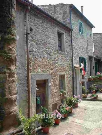 APPARTAMENTO INDIPENDENTE di 4 vani e di 90 mq (ROCCASTRADA - CENTRO STORICO) rif. 1105.262M