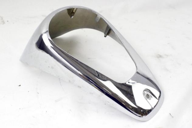 SUZUKI INTRUDER VL 800 4429143H00 COVER STRUMENTAZIONE SERBATOIO 09 - 17 SPEEDOMETER COVER ATTACCO DANNEGGIATO CON PICCOLA CREPA