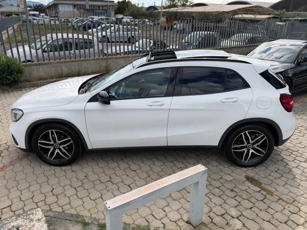 Mercedes-benz GLA 200 d Automatic 4Matic Premium Night Edition - Foto 2