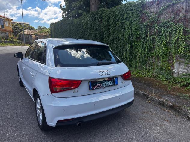 Audi A1 SPB 1.4 TDI Admired - Foto 6