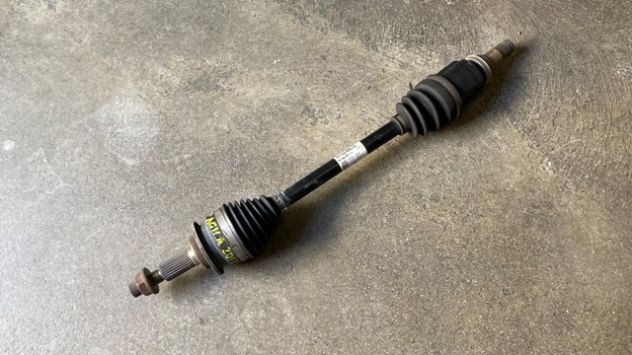 Semiasse anteriore SX Opel Agila B 1.2 benzina del 2012 (44102-68L32)