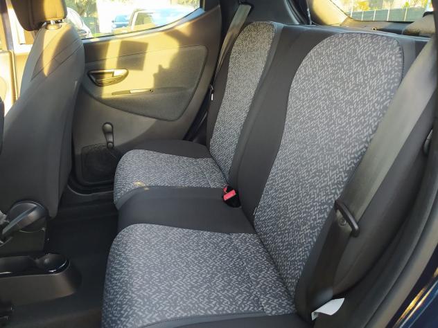 Lancia Ypsilon 1.0 FireFly 5 porte S&S Hybrid Silver - Foto 10