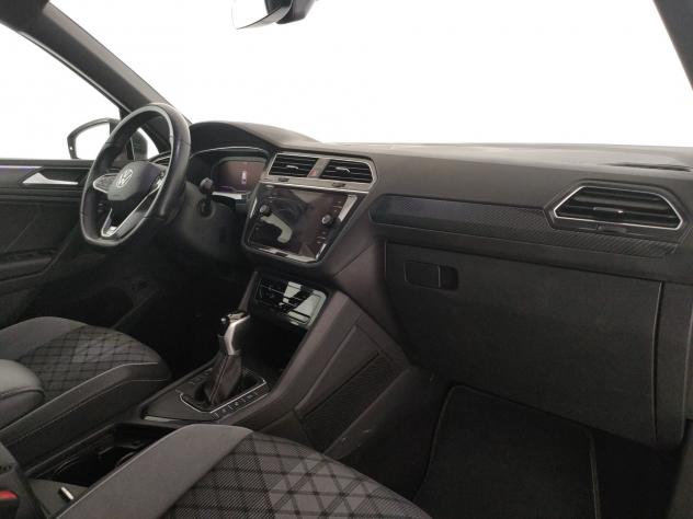 Volkswagen Tiguan R-Line 2.0 TDI SCR 110 kW (150 CV) DSG - Foto 6