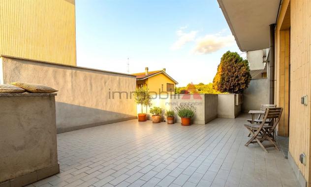 AFFITTASI Ampio 3 locali con terrazzi, cantina e box. - Foto 13