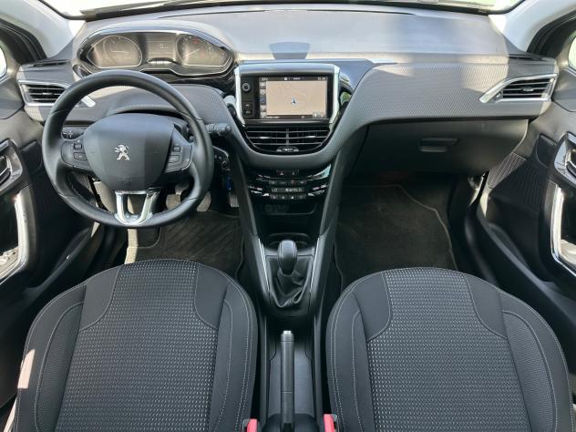 Peugeot 208 1.2 Puretech 82cv Allure 2016 - Foto 6